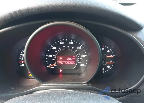 2015 Kia Soul z USA, uszkodzony, nr VIN KNDJN2A27F7816978